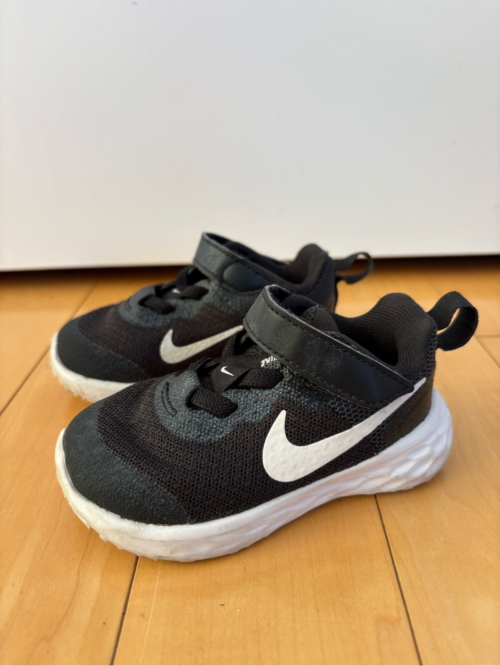 Nike Kids Toddler Lightweight Athletic Running Shoes Sneakers Size 5 Black